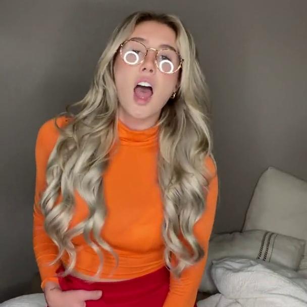Rayofshinexo Velma Cosplay Dildo Riding Video Leaked