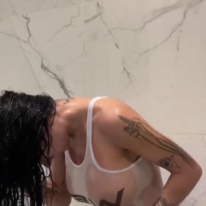 Mia Khalifa Nude Wet Tank Top Shower OnlyFans Livestream Leaked